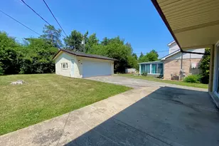 634 Lexington Dr, Chicago Heights, IL 60411 - Photo 15