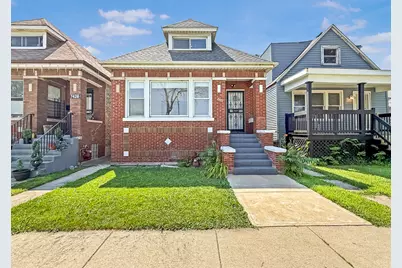 7426 S Oakley Avenue, Chicago, IL 60636 - Photo 1