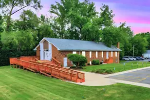 1352 N Cedar Rd, New Lenox, IL 60451 - Photo 1