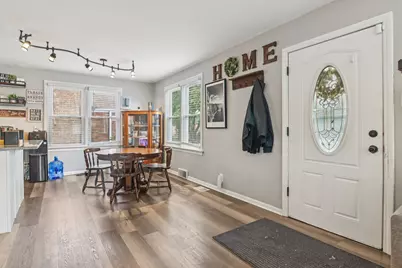 9258 S Albany Avenue, Evergreen Park, IL 60805 - Photo 7