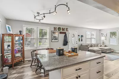 9258 S Albany Avenue, Evergreen Park, IL 60805 - Photo 11