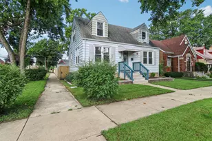 9258 S Albany Ave, Evergreen Park, IL 60805 - Photo 3