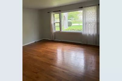 [Address not provided], Lombard, IL 60148 - Photo 5