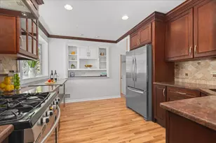 1945 Bosworth Ln, Northfield, IL 60093 - Photo 9