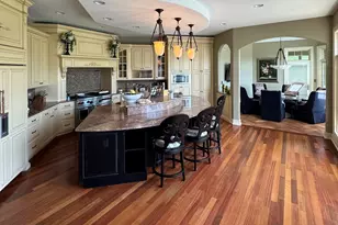 16W122 91st St, Burr Ridge, IL 60527 - Photo 13