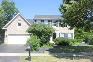 700 N Sparkle Ct, Oswego, IL 60543 - Photo 1
