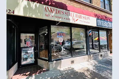 2024 W Montrose Avenue, Chicago, IL 60618 - Photo 1