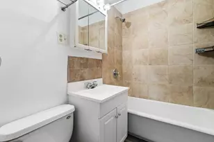 3003 N Ashland Ave, Chicago, IL 60657 - Photo 9