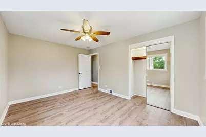 9719 S 81st Avenue, Palos Hills, IL 60465 - Photo 11