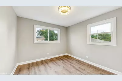 9719 S 81st Avenue, Palos Hills, IL 60465 - Photo 15