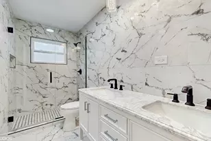 9719 S 81st Ave, Palos Hills, IL 60465 - Photo 17