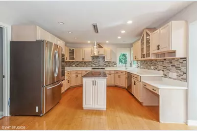 954 Black Walnut Drive, Sugar Grove, IL 60554 - Photo 7