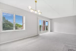 5555 N Cumberland Ave, Chicago, IL 60656 - Photo 7