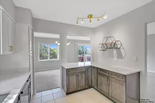 5555 N Cumberland Ave, Chicago, IL 60656 - Photo 9