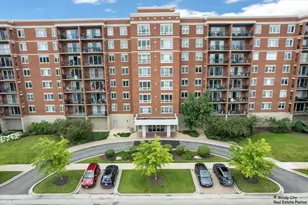 5555 N Cumberland Ave, Chicago, IL 60656 - Photo 19