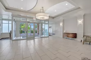 5555 N Cumberland Ave, Chicago, IL 60656 - Photo 25