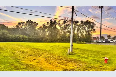 6N160 Garden Avenue, Roselle, IL 60172 - Photo 3