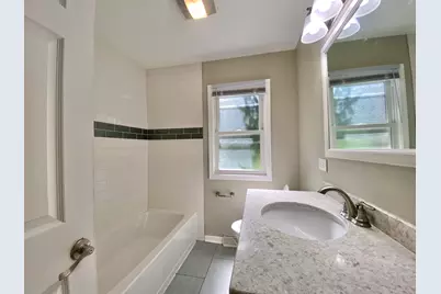 618 E 159th Place, South Holland, IL 60473 - Photo 15