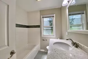 618 E 159th Pl, South Holland, IL 60473 - Photo 15