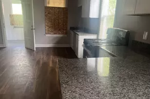 8135 S Muskegon Ave, Chicago, IL 60617 - Photo 11