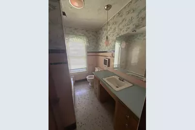 503 E Main Street, Morrison, IL 61270 - Photo 15