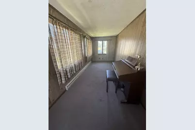 503 E Main Street, Morrison, IL 61270 - Photo 17