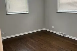 4327 Eberly Ave, Brookfield, IL 60513 - Photo 11