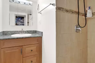 3617 W 63rd Pl, Chicago, IL 60629 - Photo 23