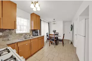 3617 W 63rd Pl, Chicago, IL 60629 - Photo 13