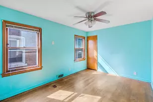 8801 S Clyde Ave, Chicago, IL 60617 - Photo 11