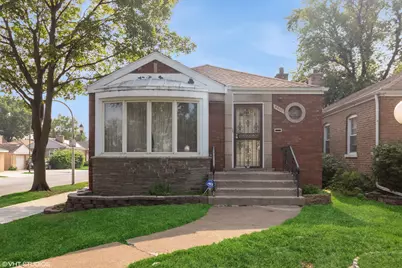 8801 S Clyde Avenue, Chicago, IL 60617 - Photo 1