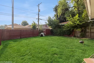 8801 S Clyde Avenue, Chicago, IL 60617 - Photo 19