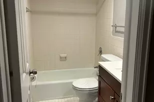 207 W Park Ave, Libertyville, IL 60048 - Photo 9