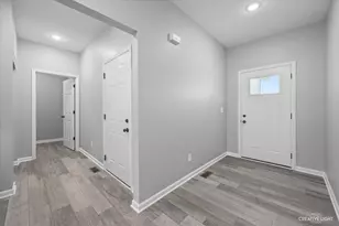 3323 Comstock Ave, Dekalb, IL 60115 - Photo 7