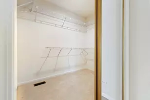 401 Park Barrington Dr, Barrington, IL 60010 - Photo 13