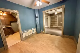 412 W Madison St, Belvidere, IL 61008 - Photo 11