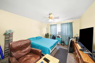 7801 S South Shore Drive, Chicago, IL 60649 - Photo 17