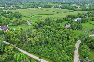 4542 Kimberly Ct, Long Grove, IL 60047 - Photo 1