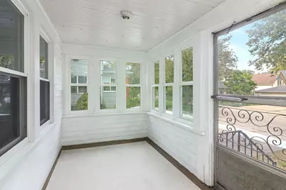 4952 Linscott Avenue, Downers Grove, IL 60515 - Photo 9