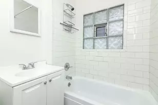 4952 Linscott Ave, Downers Grove, IL 60515 - Photo 15