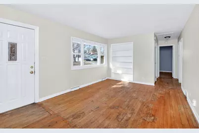 4945 Middaugh Avenue, Downers Grove, IL 60515 - Photo 3