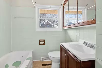 4945 Middaugh Avenue, Downers Grove, IL 60515 - Photo 11