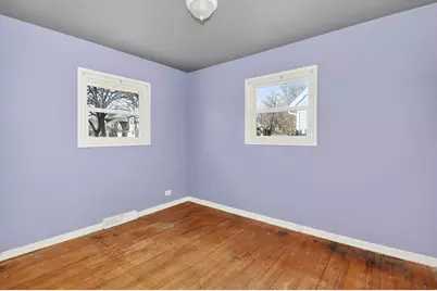 4945 Middaugh Avenue, Downers Grove, IL 60515 - Photo 9