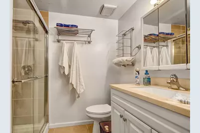 50 N Lake Avenue, Fox Lake, IL 60020 - Photo 9