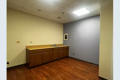 9944 S Roberts Road #107, Palos Hills, IL 60465 - Photo 9