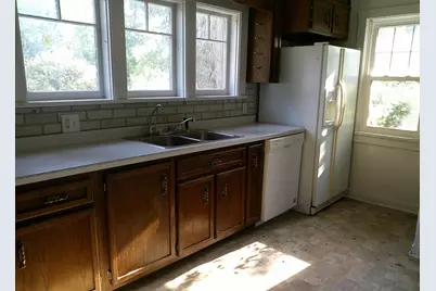 365 S Taylor Avenue, Decatur, IL 62522 - Photo 7