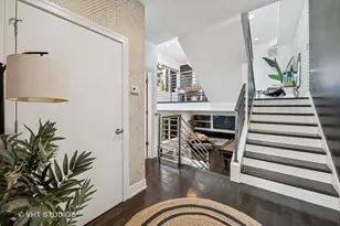 2503 N Maplewood Ave, Chicago, IL 60647 - Photo 3