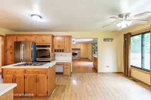 438 Tamarack St, Park Forest, IL 60466 - Photo 7