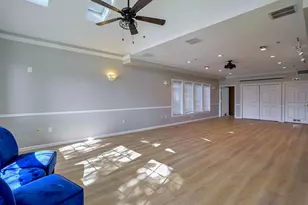 504 E Church St, Champaign, IL 61820 - Photo 9