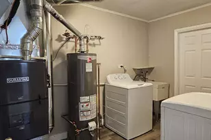 320 Oakwood St, Park Forest, IL 60466 - Photo 9